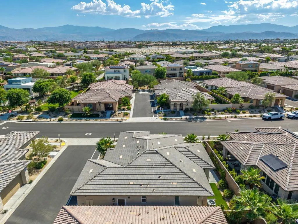 74358 Millennia Way, Palm Desert, California 92211 home-pic-33