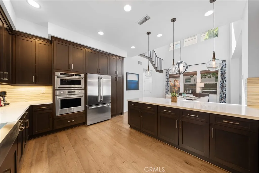 105 Newall, Irvine, California 92618 home-pic-12