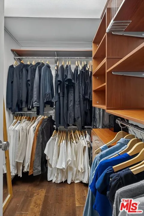 315 N Swall Drive 103, Beverly Hills, California 90211 home-pic-37