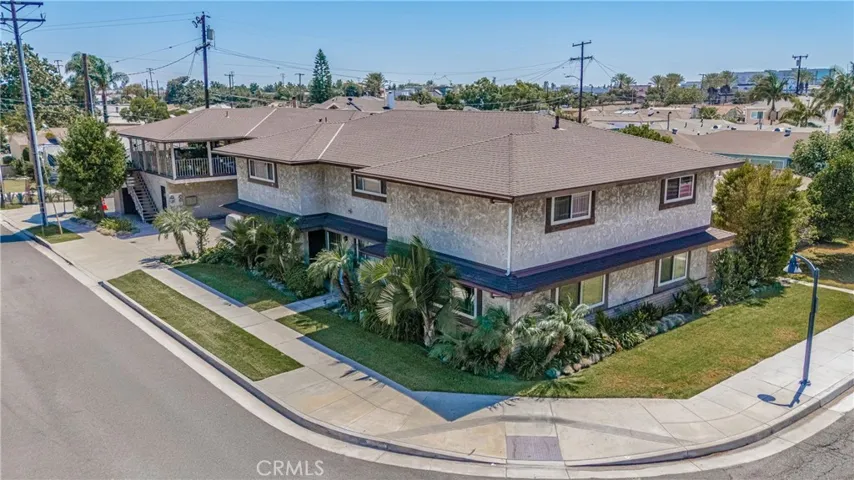 11702 Lakewood Boulevard, Downey, California 90241