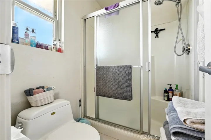 Unit #4 Bathroom #2