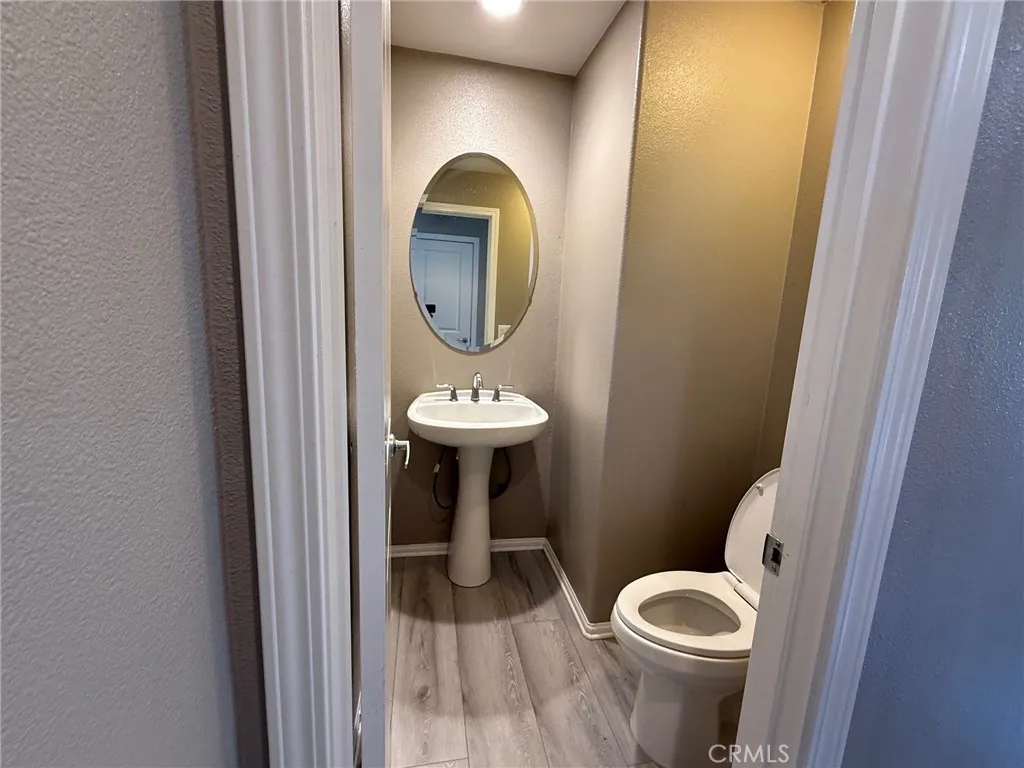 2955 Villa Catalonia Circle, Corona, California 92881 home-pic-8