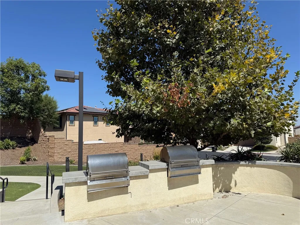 2955 Villa Catalonia Circle, Corona, California 92881 home-pic-26