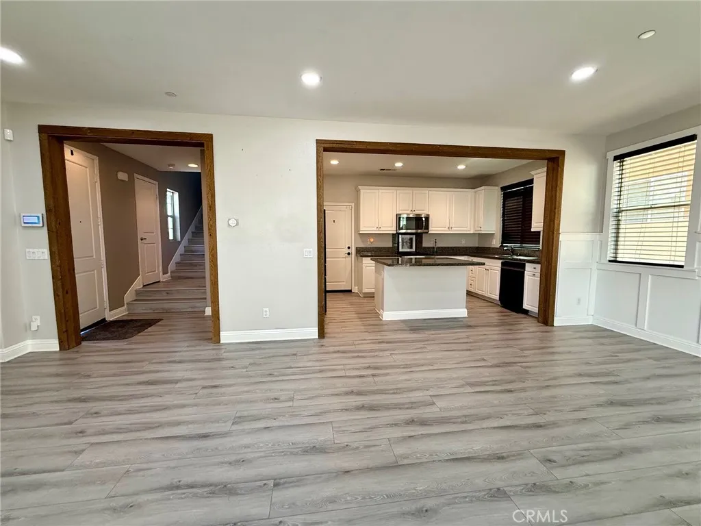 2955 Villa Catalonia Circle, Corona, California 92881 home-pic-2