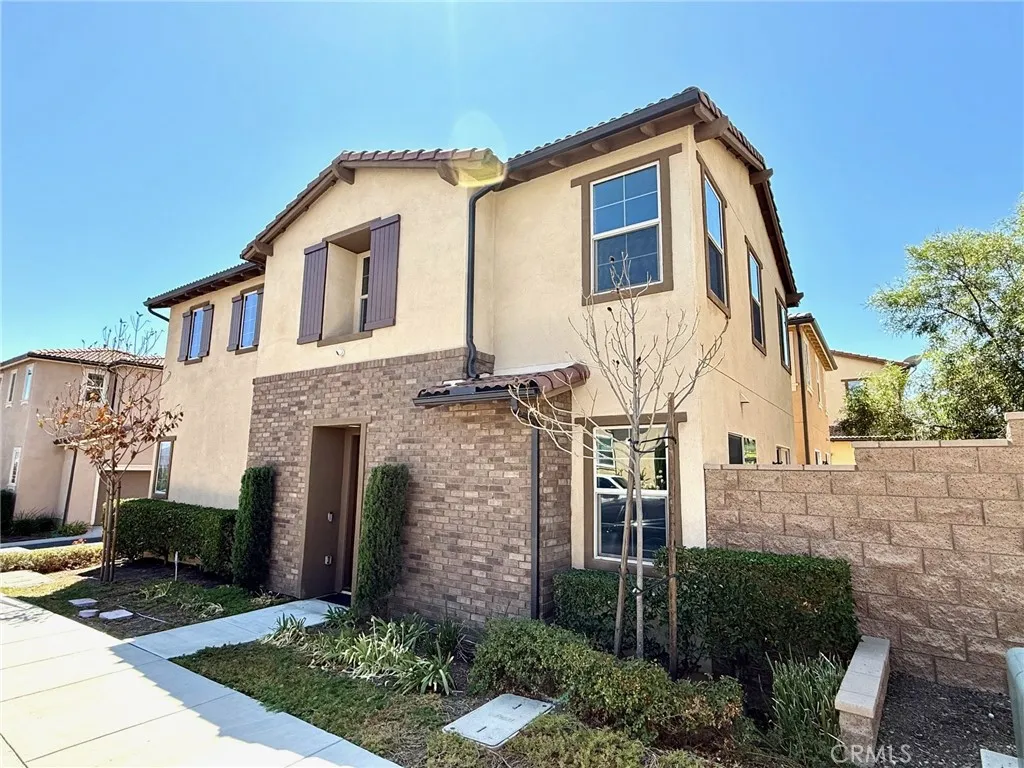 2955 Villa Catalonia Circle, Corona, California 92881 home-pic-21