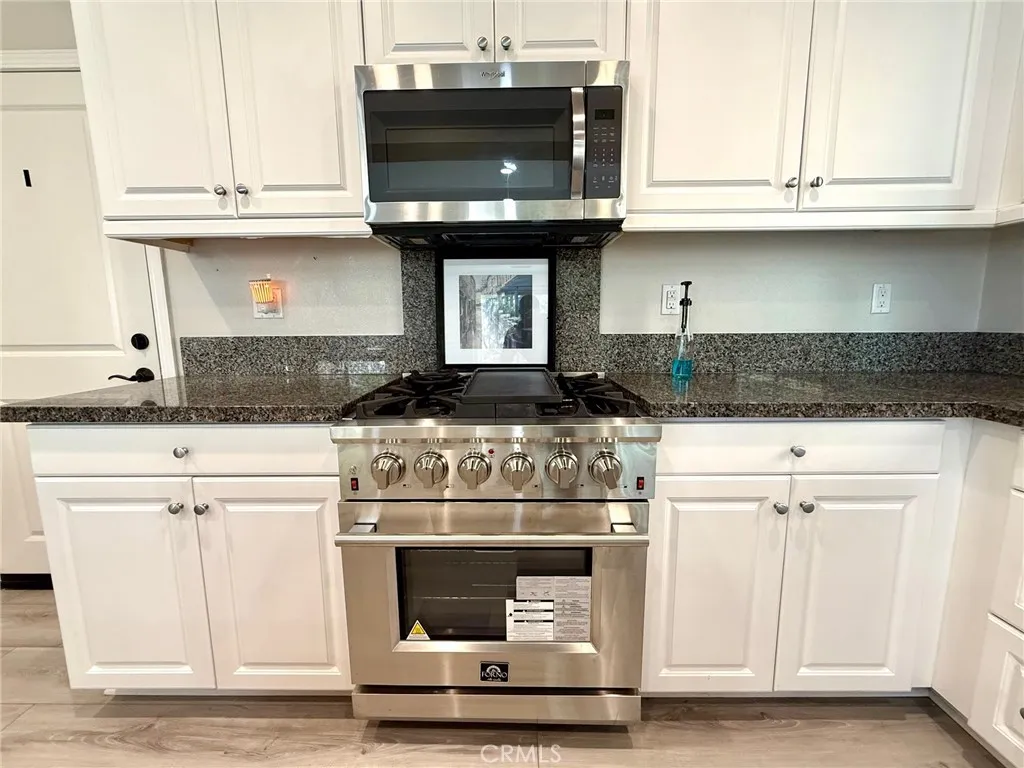 2955 Villa Catalonia Circle, Corona, California 92881 home-pic-6
