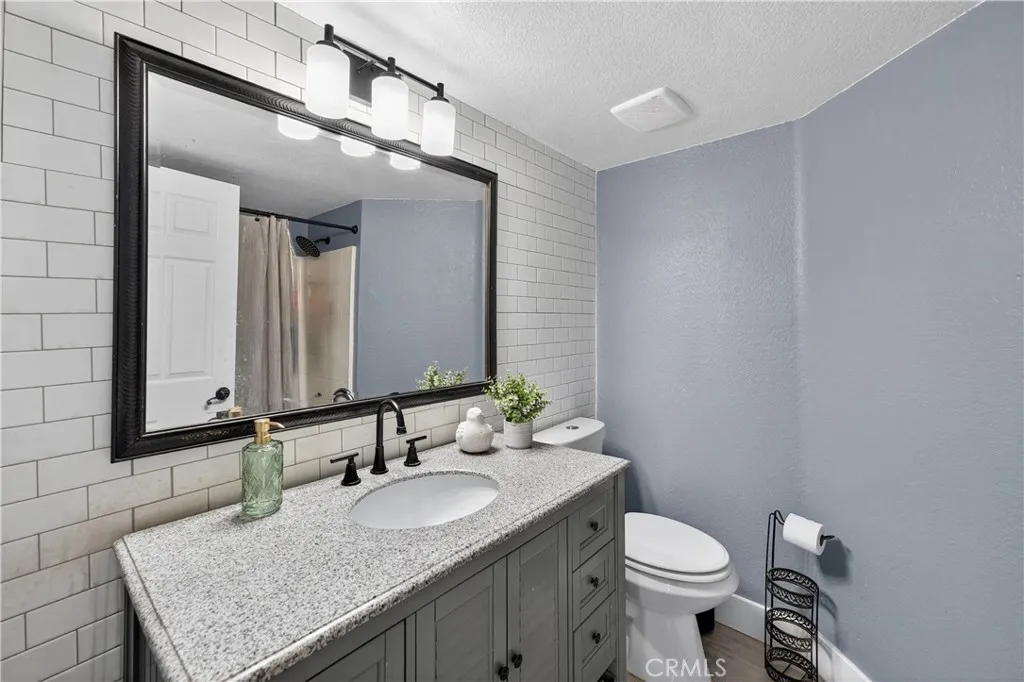 3565 Stonepine B, Anaheim, California 92804 home-pic-11