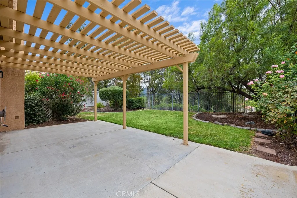 23046 Joaquin Ridge Drive, Murrieta, California 92562 home-pic-27