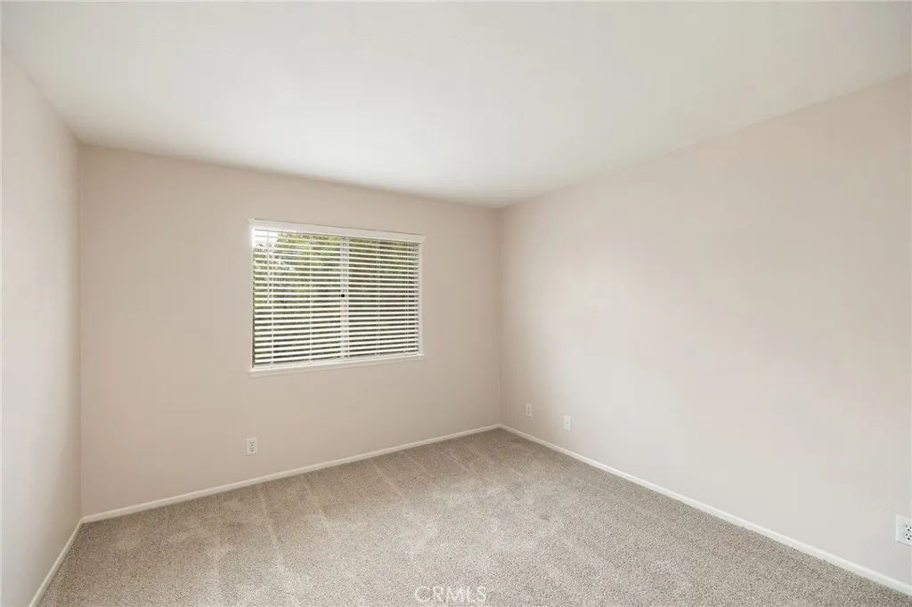 23046 Joaquin Ridge Drive, Murrieta, California 92562 home-pic-19