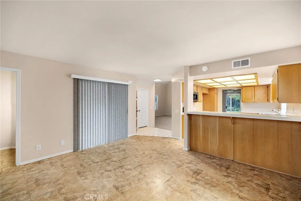 23046 Joaquin Ridge Drive, Murrieta, California 92562 home-pic-17