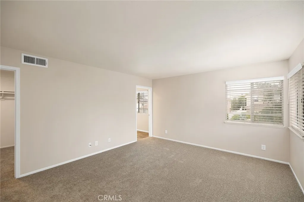 23046 Joaquin Ridge Drive, Murrieta, California 92562 home-pic-22