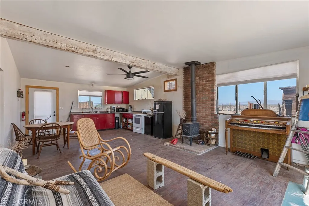 83478 Helen Street, 29 Palms, California 92277 home-pic-6