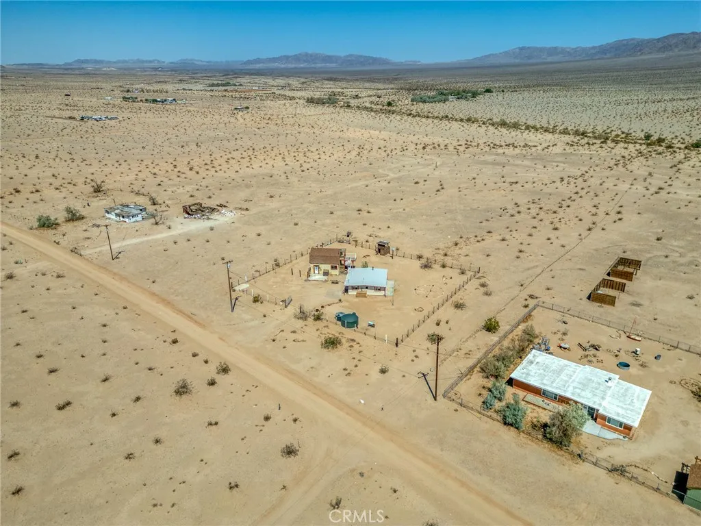 83478 Helen Street, 29 Palms, California 92277 home-pic-39