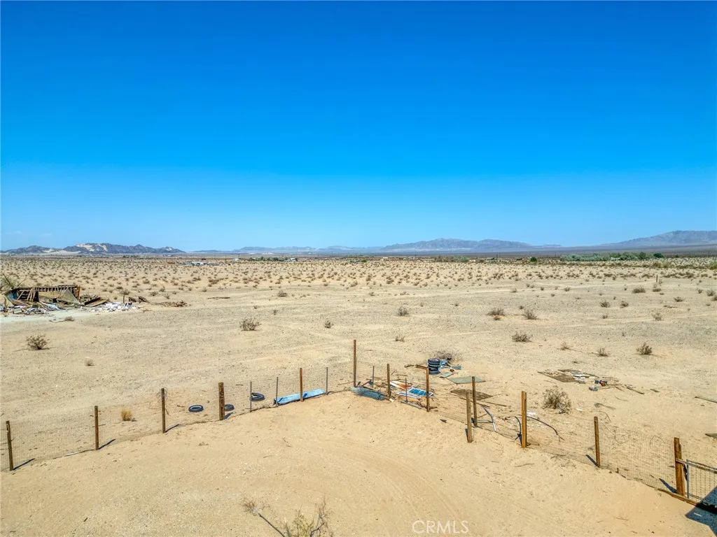 83478 Helen Street, 29 Palms, California 92277 home-pic-28