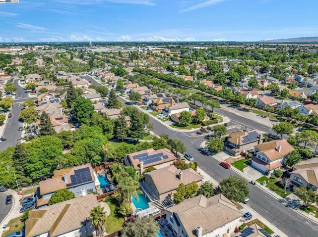 1431 Hepburn St, Tracy, California 95376