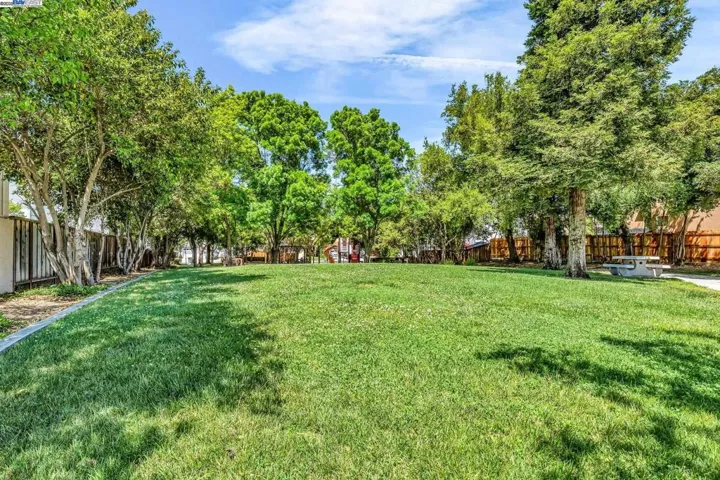 1431 Hepburn St, Tracy, California 95376