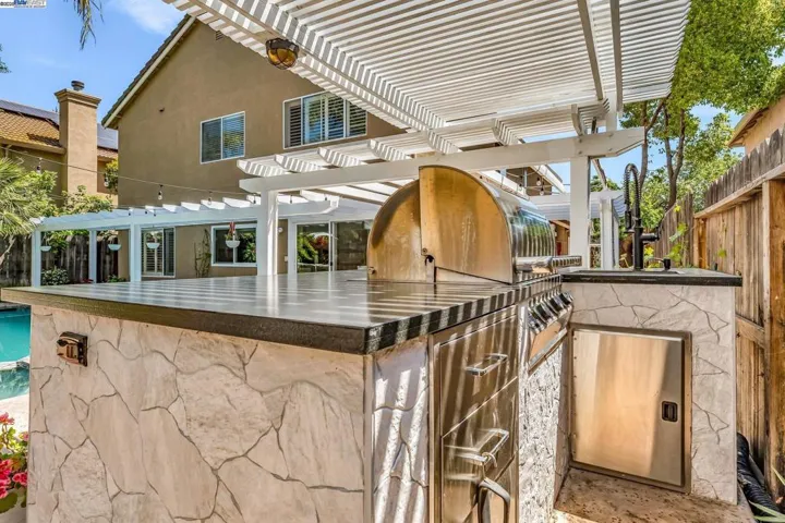 1431 Hepburn St, Tracy, California 95376