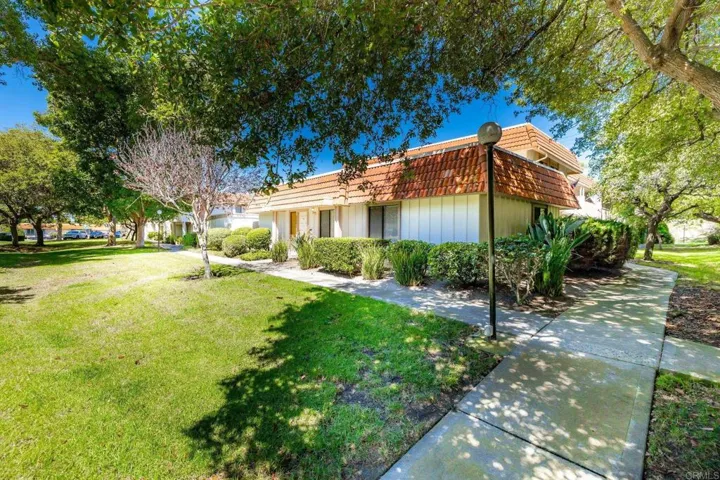 2801 Via Topacio, Carlsbad, California 92010