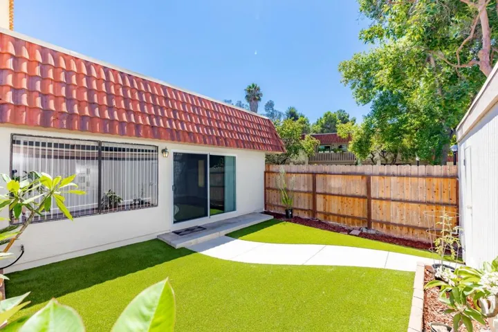 2801 Via Topacio, Carlsbad, California 92010