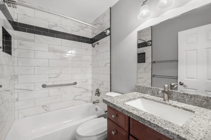 2801 Via Topacio, Carlsbad, California 92010