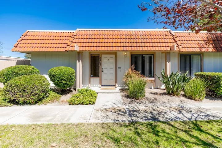 2801 Via Topacio, Carlsbad, California 92010