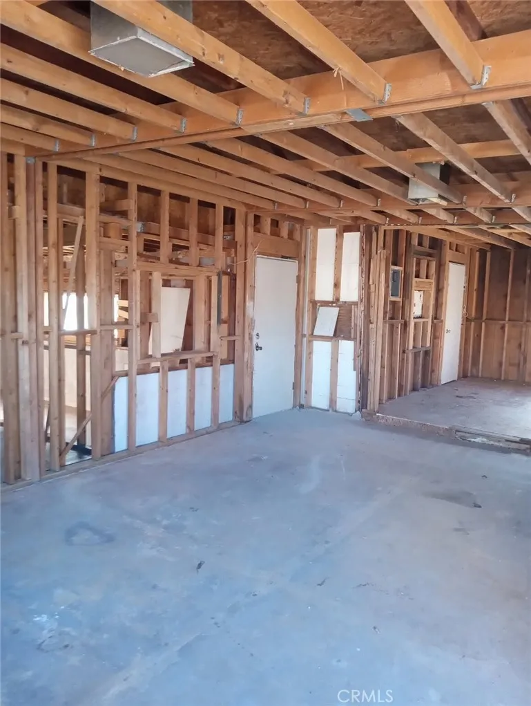 208 Race Street, Needles, California 92363 home-pic-1