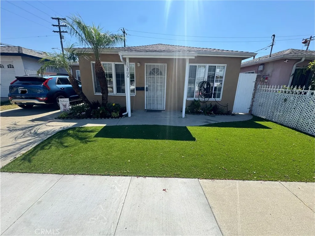 13406 Earnshaw Avenue, Downey, California 90242, 3 Bedrooms Bedrooms, ,1 BathroomBathrooms,Residential,For Sale,Earnshaw,DW25196836