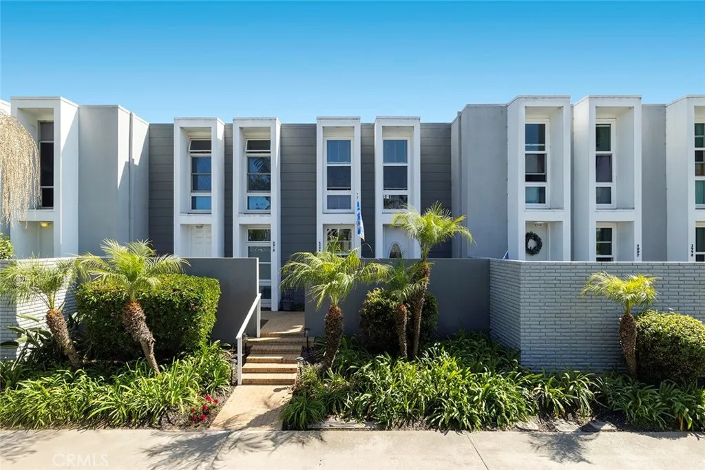 4006 Aladdin Drive, Huntington Beach, California 92649 home-pic-0