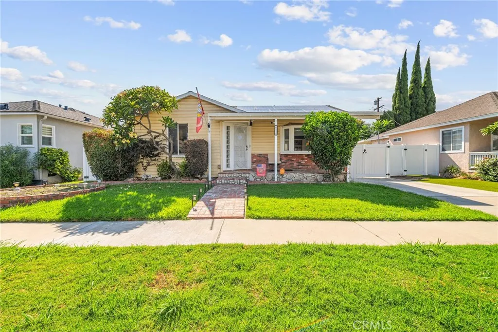 6153 Briercrest Avenue, Lakewood, California 90713, 3 Bedrooms Bedrooms, ,3 BathroomsBathrooms,Residential,For Sale,Briercrest,IG25191531
