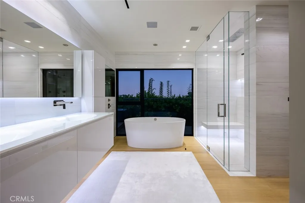 8808 Thrasher Avenue, Los Angeles, California 90069 home-pic-13