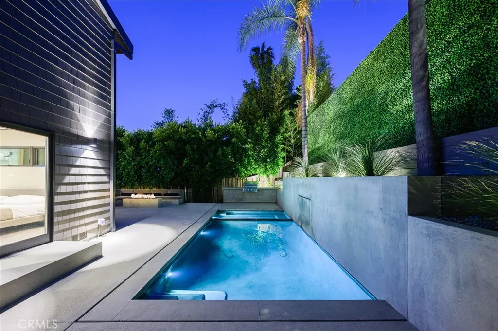 8808 Thrasher Avenue, Los Angeles, California 90069 home-pic-10