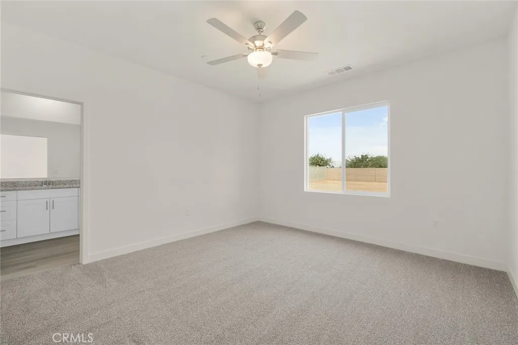 22832 Saddleback Avenue, Apple Valley, California 92307 home-pic-5