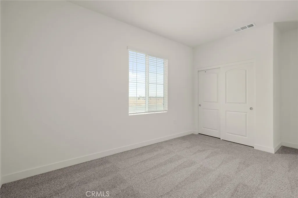 22832 Saddleback Avenue, Apple Valley, California 92307 home-pic-6