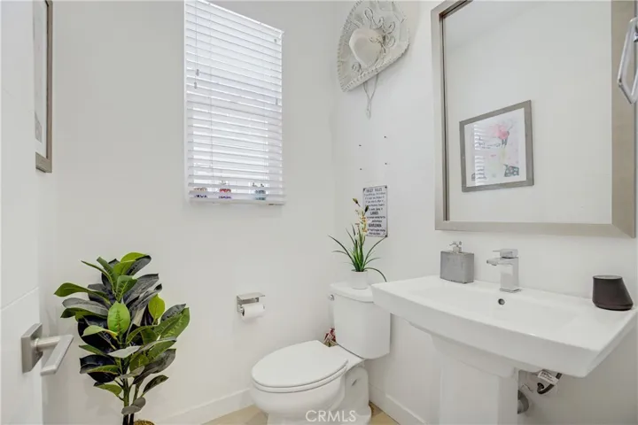 409 Falcon Place, Covina, California 91723