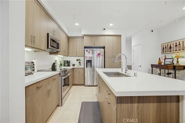409 Falcon Place, Covina, California 91723