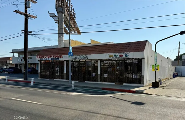 8618 Reseda Boulevard, Northridge, California 91324