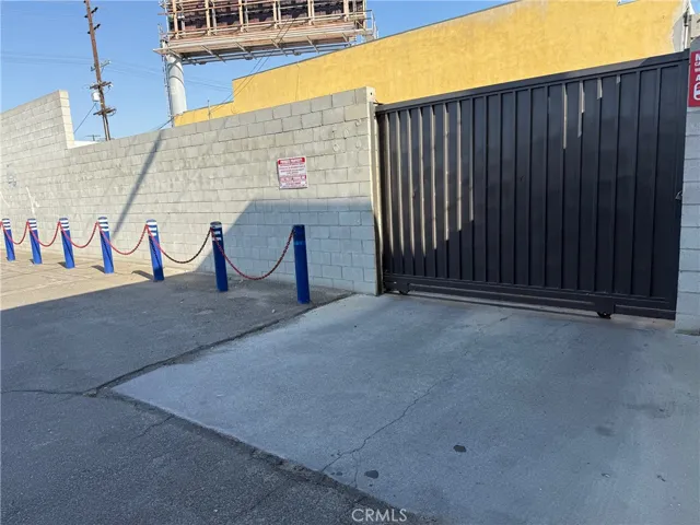 8618 Reseda Boulevard, Northridge, California 91324