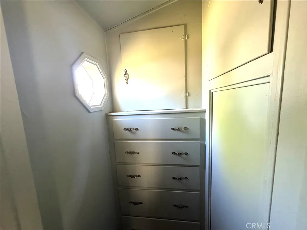 11554 Kittridge Street, North Hollywood, California 91606 home-pic-6