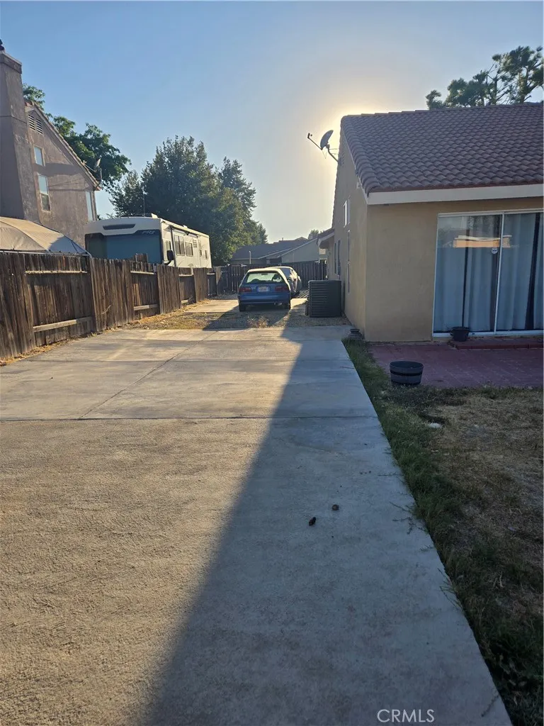 44762 Shadowcrest Drive, Lancaster, California 93536 home-pic-33