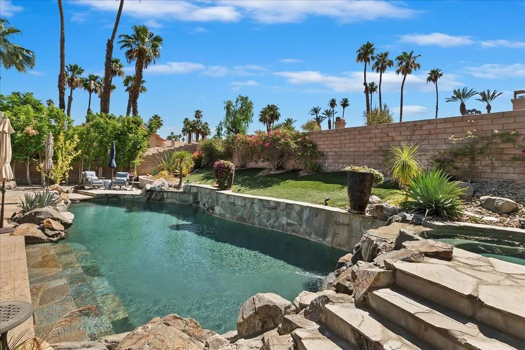 401 Cypress Point Drive, Palm Desert, California 92211 home-pic-39