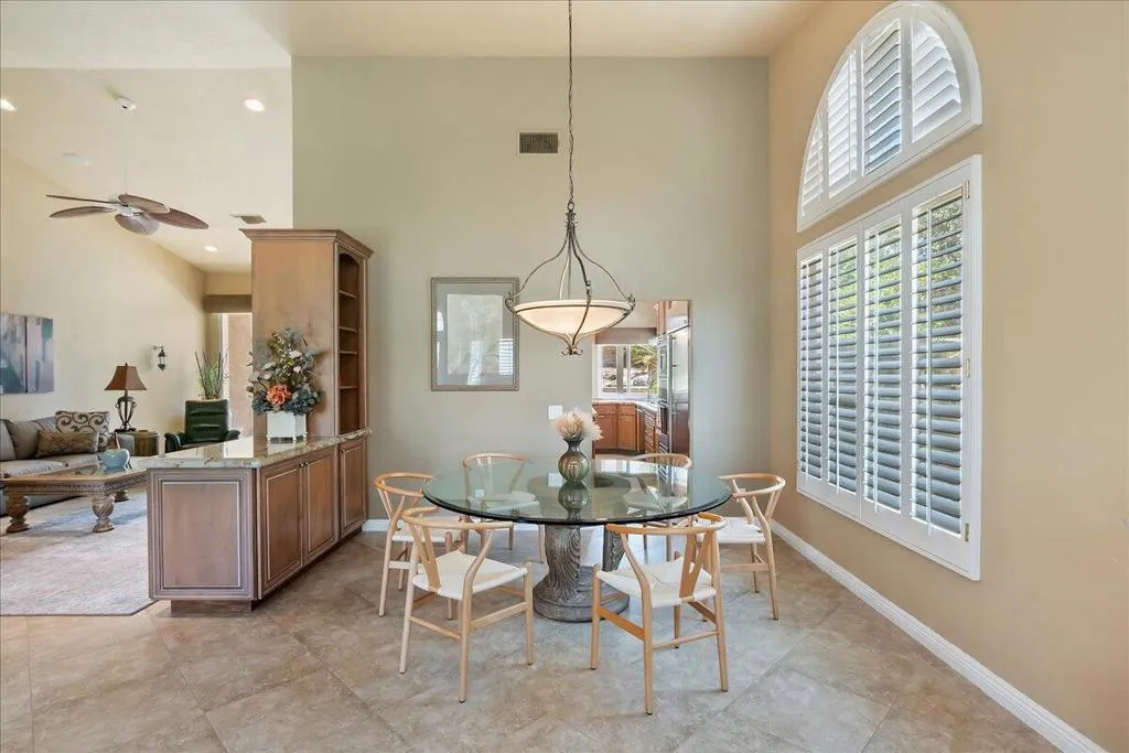 401 Cypress Point Drive, Palm Desert, California 92211 home-pic-9
