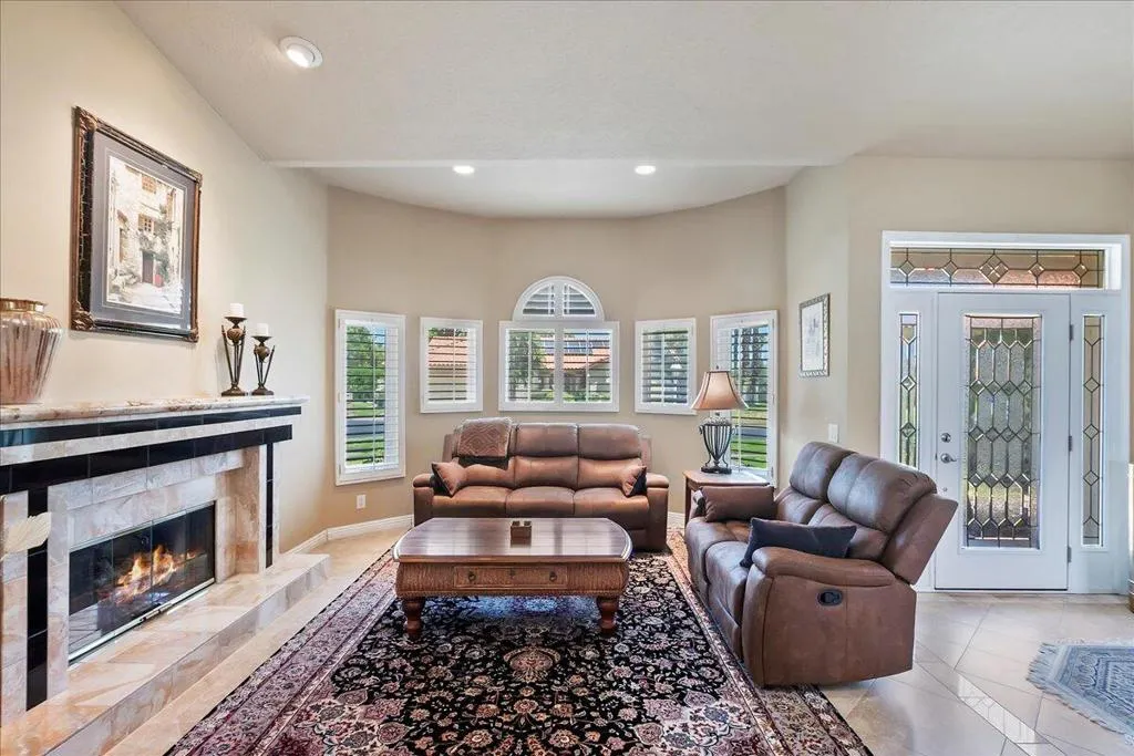 401 Cypress Point Drive, Palm Desert, California 92211 home-pic-7
