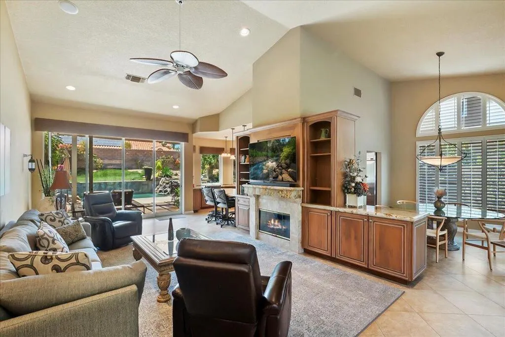 401 Cypress Point Drive, Palm Desert, California 92211 home-pic-13