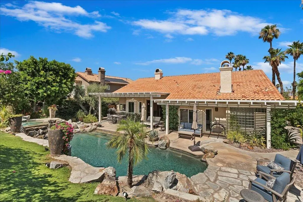 401 Cypress Point Drive, Palm Desert, California 92211 home-pic-0