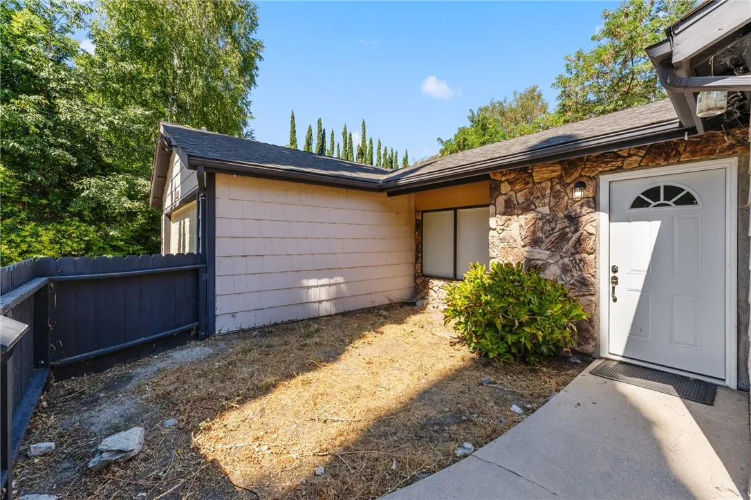 14282 Club View Drive, Lytle Creek, California 92358 home-pic-3