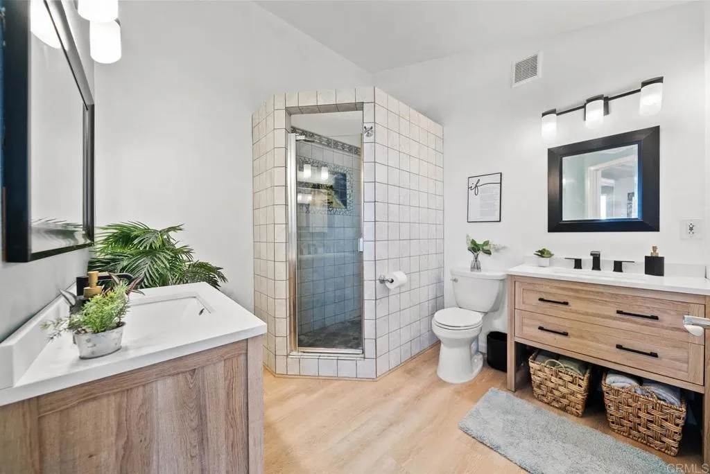 238 Daisy Avenue 6, Imperial Beach, California 91932 home-pic-19