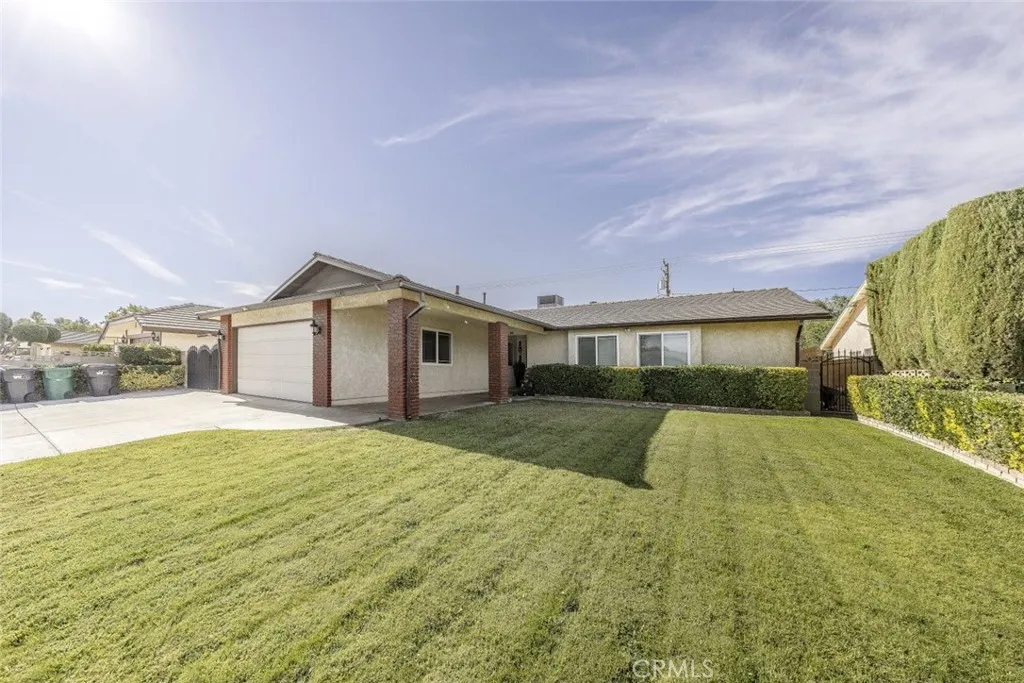 3340 Brittany Lane, Lancaster, California 93536 home-pic-1
