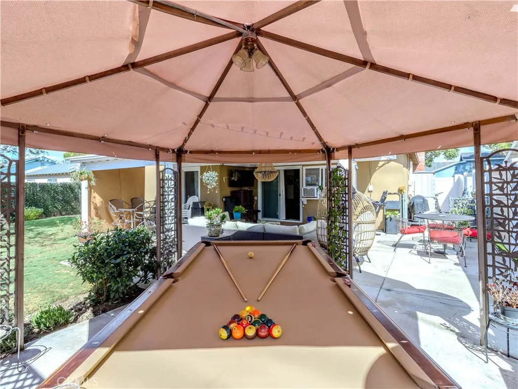 2318 W Moore Ave, Santa Ana, California 92704 home-pic-21