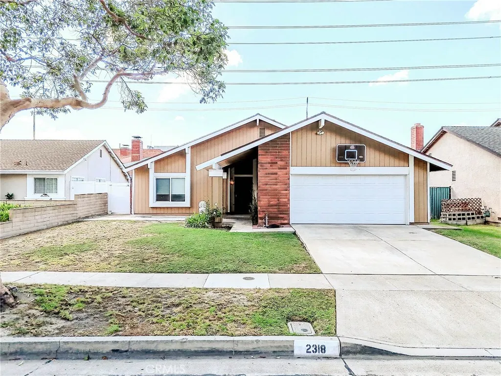 2318 W Moore Ave, Santa Ana, California 92704 home-pic-20