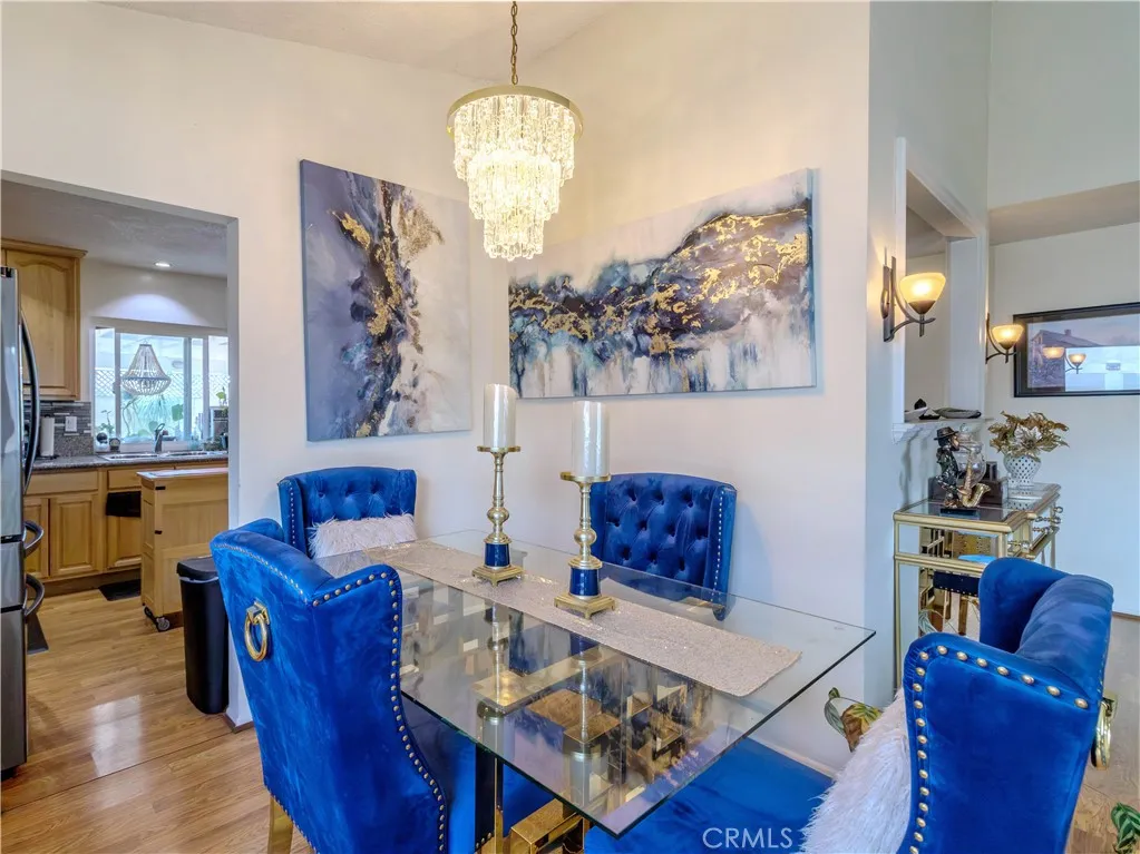 2318 W Moore Ave, Santa Ana, California 92704 home-pic-3
